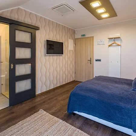 Vitis Kuria 7171 Hotel *