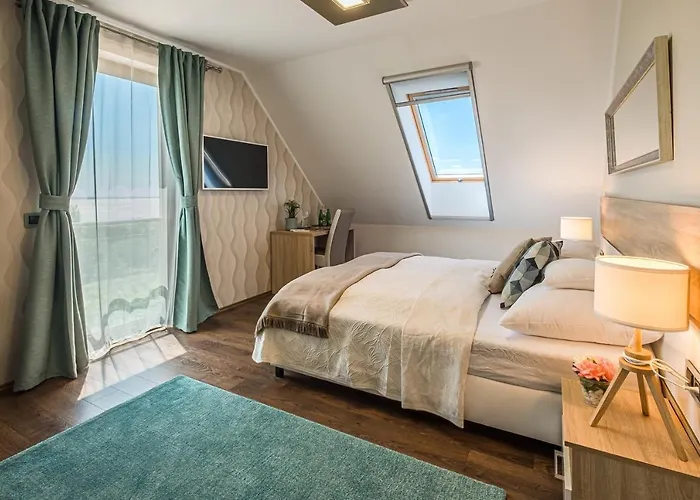 Vitis Kuria 7171 Hotel